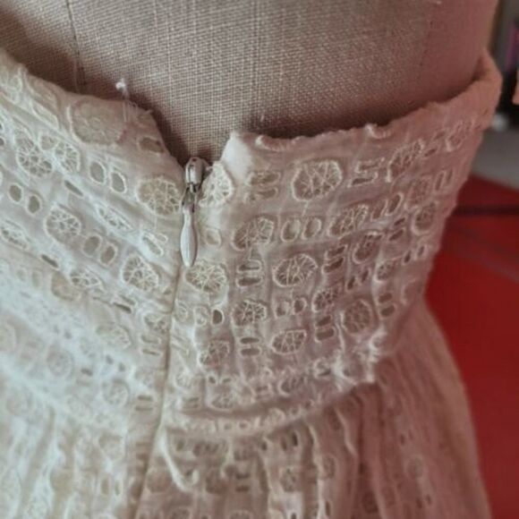 HD IN PARIS Anthropologie White Eyelet Ivory Strapless Tube Dress POCKETS Sz 2P - Picture 8 of 11